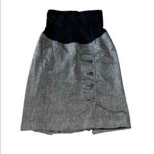A Pea in the Pod secret fit belly gray skirt size M